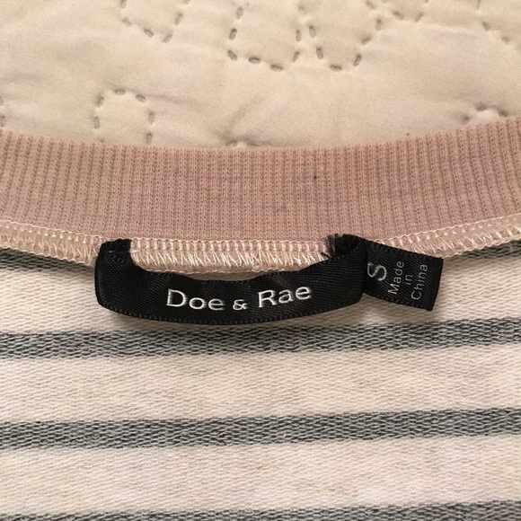 Doe & Rae Sweatshirt - Picture 4 of 6
